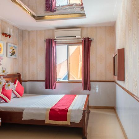 Hotel Nhu Y 2 Ho Chi Minh City Exterior photo