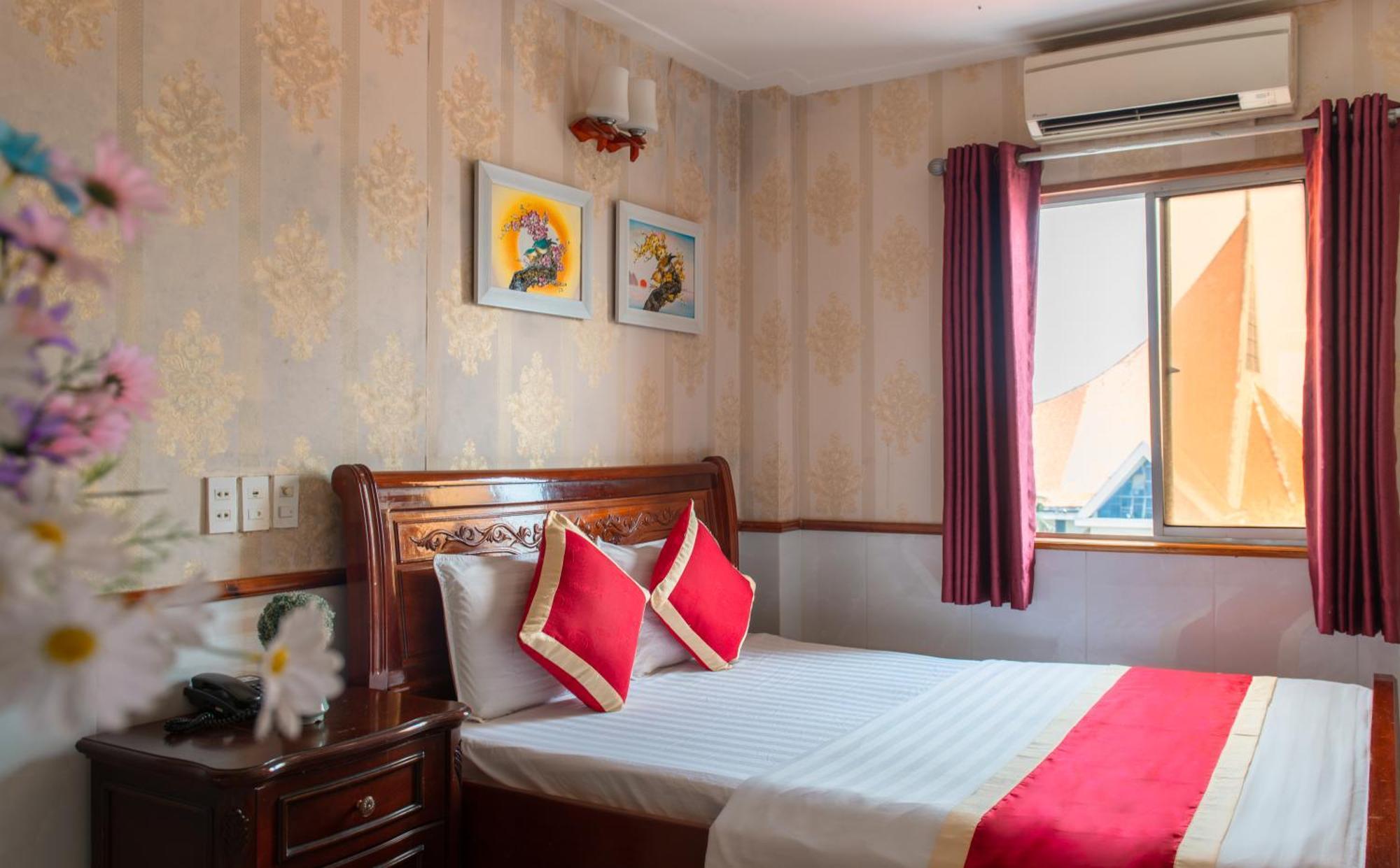 Hotel Nhu Y 2 Ho Chi Minh City Exterior photo