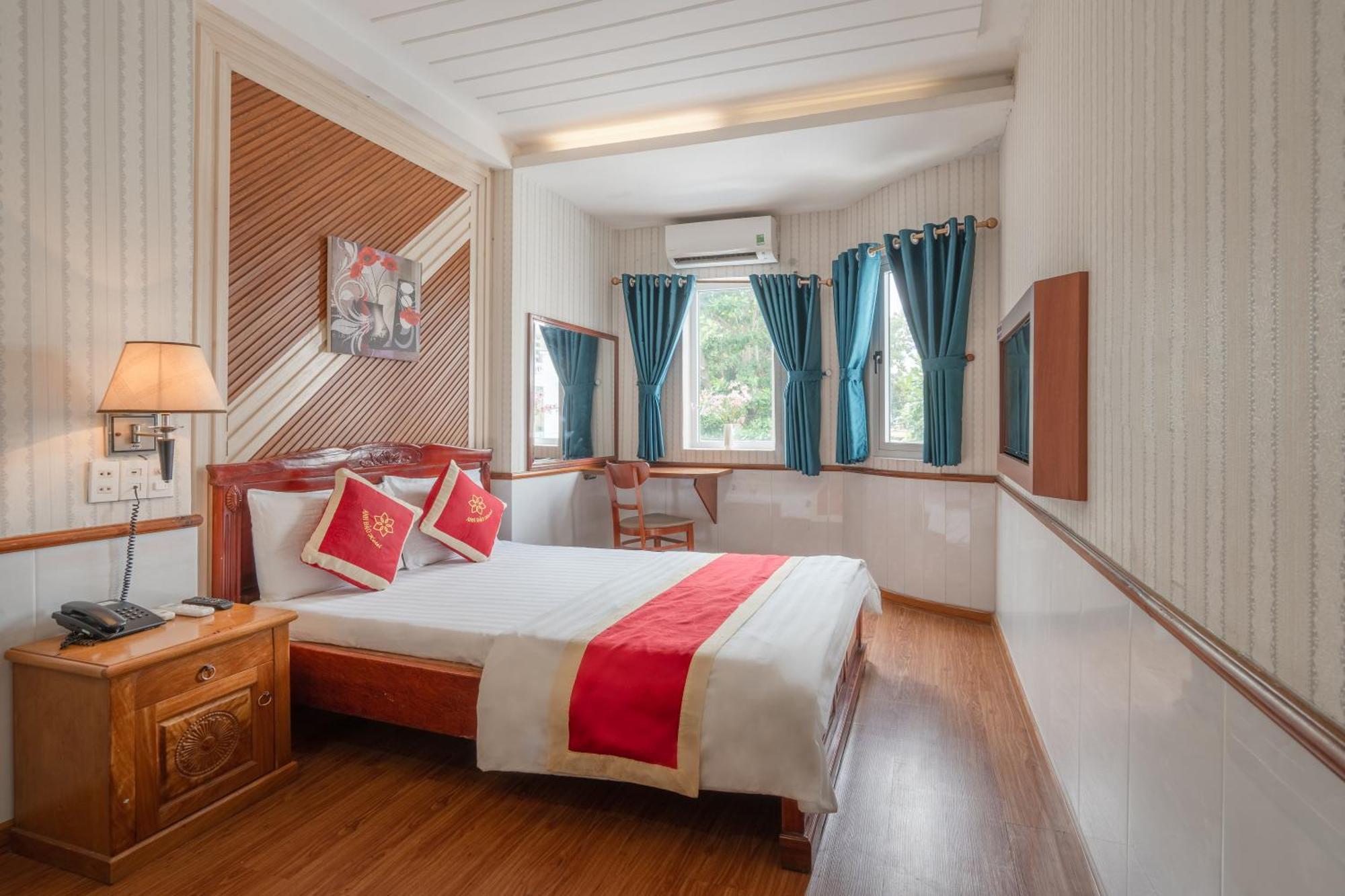 Hotel Nhu Y 2 Ho Chi Minh City Exterior photo